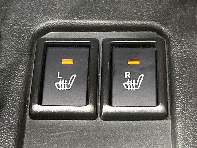 【シートヒーター】寒い日に重宝するシートヒーター!エアコンより早く温まってくれるので寒がりの人も安心ですね♪エアコンの温風は乾燥するから苦手、という方にもをおすすめです。