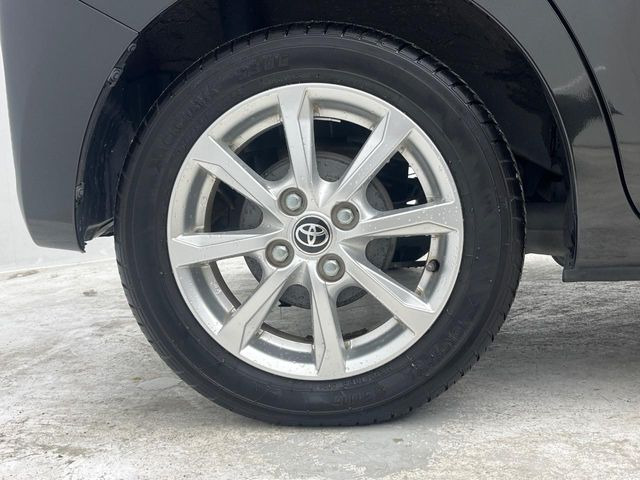 �y����14�C���`�A���~�z�C�[���z�O�ςɃ}�b�`���������A���~�z�C�[���𑕒����Ă���܂��B�e��ЊO�A���~�z�C�[����A�X�^�b�h���X�^�C�����戵�����Ă���܂��B���񂲑��k����������