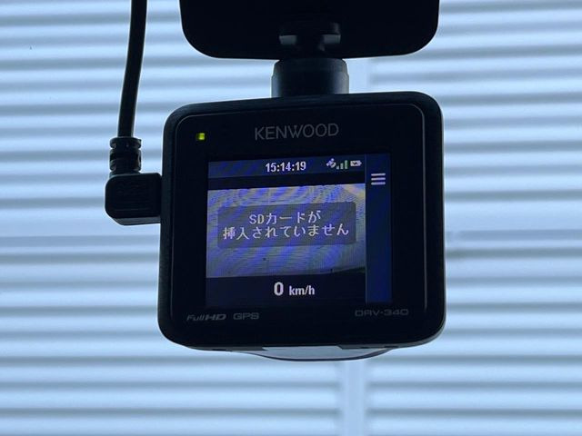 �y�h���C�u���R�[�_�[�z���S�E���S�ȃJ�[���C�t�ɕK�{�̃h���C�u���R�[�_�[�𑕔�!���s���͂������A������^�]�⎖�̂ɑ��������ۂ̏󋵂��f���ŋL�^���A����̃��X�N�ɔ����܂��B