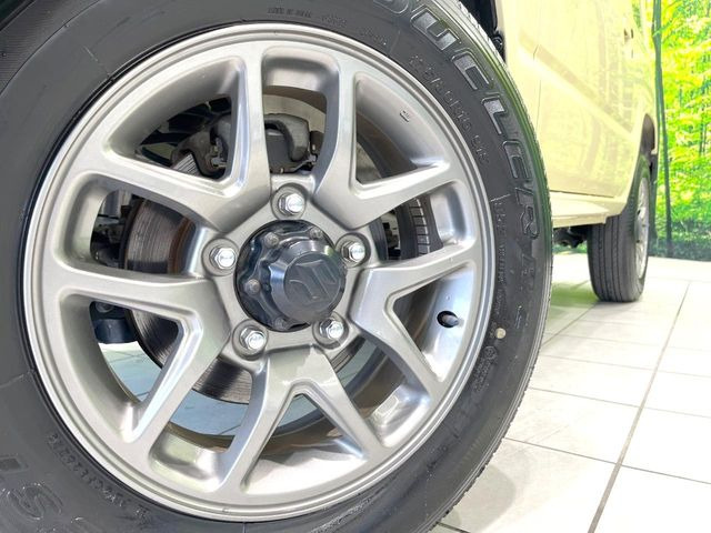 【純正16インチアルミホイール】外観にマッチした純正アルミホイールを装着しております。各種社外アルミホイールや、スタッドレスタイヤも取扱いしております。是非ご相談ください♪