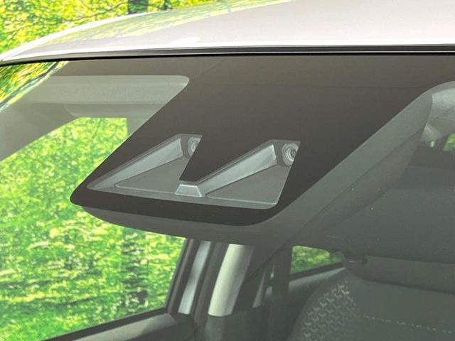 �y�X�}�[�g�A�V�X�g�z���s���ɑO���̎ԗ�����F�����A�Փ˂������Ȏ��͌x��ƃu���[�L�ŏՓˉ���Ɣ�Q�y�����A�V�X�g�B�����S�Ƀh���C�u�����y���݂��������܂��B