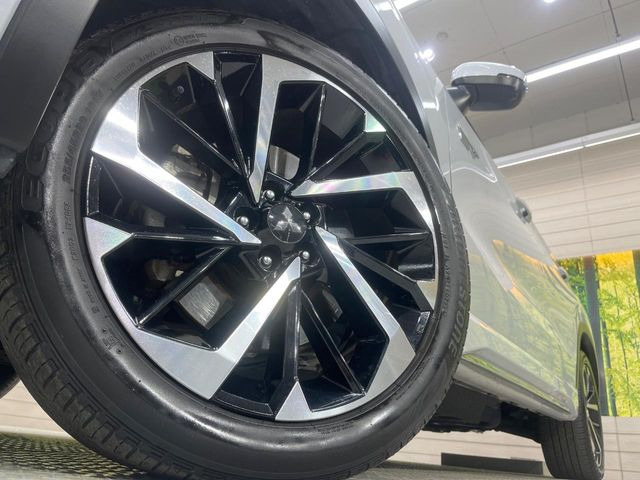 �y�����A���~�z�C�[���z�O�ςɃ}�b�`���������A���~�z�C�[���𑕒����Ă���܂��B�e��ЊO�A���~�z�C�[����A�X�^�b�h���X�^�C�����戵�����Ă���܂��B���񂲑��k����������