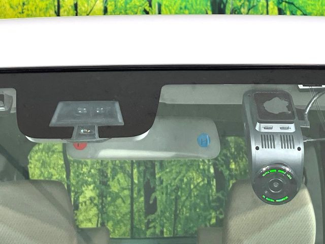 �y�X�Y�L �Z�[�t�e�B�T�|�[�g�z���s���ɑO���̎ԗ�����F�����A�Փ˂������Ȏ��͌x��ƃu���[�L�ŏՓˉ���Ɣ�Q�y�����A�V�X�g�B�����S�Ƀh���C�u�����y���݂��������܂��B