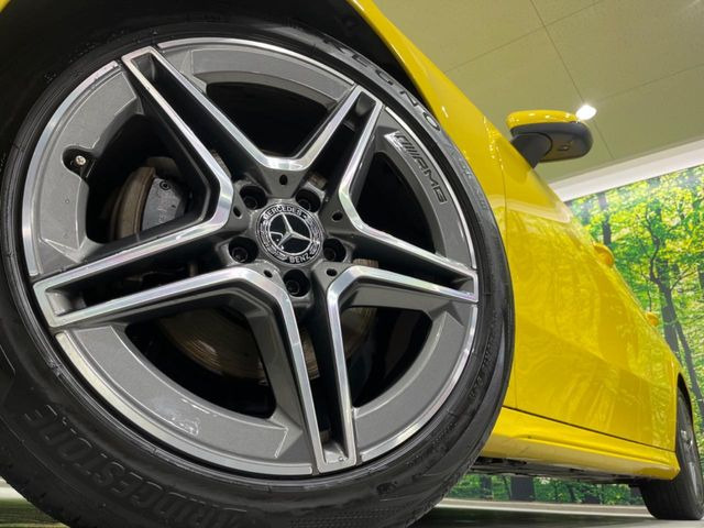 �y����18�C���`�A���~�z�C�[���z�O�ςɃ}�b�`���������A���~�z�C�[���𑕒����Ă���܂��B�e��ЊO�A���~�z�C�[����A�X�^�b�h���X�^�C�����戵�����Ă���܂��B���񂲑��k����������