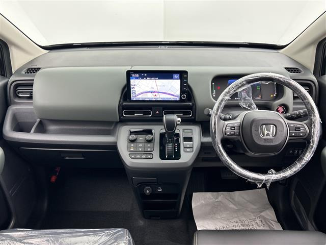 フリード1.5 e:HEV クロスター