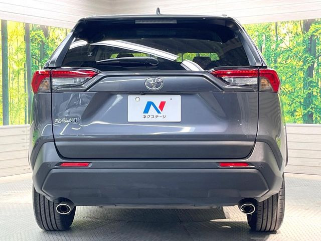 安心の最長10年・走行無制限保証(有償)をご用意。保証内容も充実はもちろん、無料点検&オイル交換や、年中無休の全国・24時間ロードサービスも付帯されておりますのでご安心下さい。