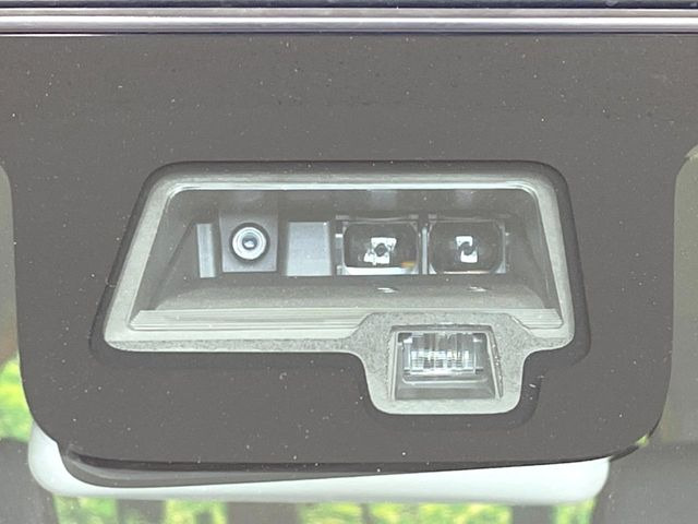 �y�X�Y�L �Z�[�t�e�B�T�|�[�g�z���s���ɑO���̎ԗ�����F�����A�Փ˂������Ȏ��͌x��ƃu���[�L�ŏՓˉ���Ɣ�Q�y�����A�V�X�g�B�����S�Ƀh���C�u�����y���݂��������܂��B