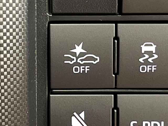 �y�X�}�[�g�A�V�X�g�z���s���ɑO���̎ԗ�����F�����A�Փ˂������Ȏ��͌x��ƃu���[�L�ŏՓˉ���Ɣ�Q�y�����A�V�X�g�B�����S�Ƀh���C�u�����y���݂��������܂��B