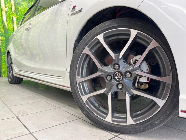 �y����17�C���`�A���~�z�C�[���z�O�ςɃ}�b�`���������A���~�z�C�[���𑕒����Ă���܂��B�e��ЊO�A���~�z�C�[����A�X�^�b�h���X�^�C�����戵�����Ă���܂��B���񂲑��k����������