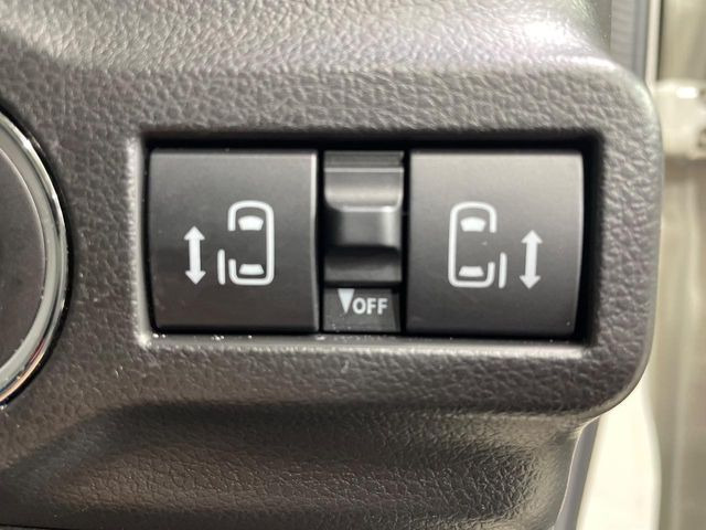 �y�����p���[�X���C�h�h�A�z�X�}�[�g�L�[��^�]�Ȃ̃X�C�b�`�Ō�ȗ����X���C�h�h�A�̊J���\���d��������͂����ăh�A���J����K�v�������A�����Ȃ��q�l�ł��ȒP�ɊJ���߂ł����K�ł���