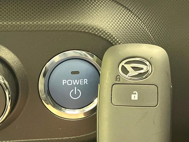 �y�L�[�t���[�V�X�e���z�J�o����|�P�b�g�ɓ��ꂽ�܂܂ł��h�A�̎{���E�������\�ȃX�}�[�g�L�[�𑕔��B�G���W���̃I���E�I�t�����J�M�����o���K�v����������Ƃ��Ă��֗��ł���