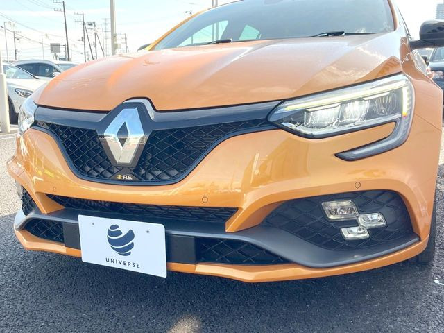 ��LED�w�b�h���C�g:��ԑ��s�����ǍD�Ȏ��E���m�ۂ����S���ĉ^�]�ł��鍂�P�xLED�w�b�h���C�g�𑕔�!�_�����x�������A����d�͂��}�����Ă��܂��B