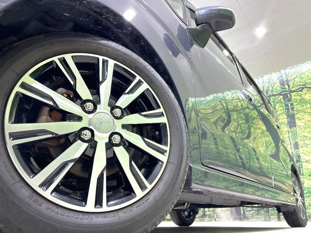 �y����14�C���`�A���~�z�C�[���z�O�ςɃ}�b�`���������A���~�z�C�[���𑕒����Ă���܂��B�e��ЊO�A���~�z�C�[����A�X�^�b�h���X�^�C�����戵�����Ă���܂��B���񂲑��k����������