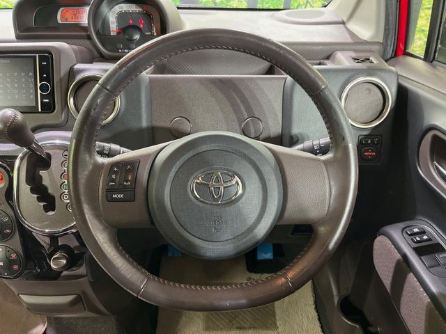 �y�����v�����X�e�A�����O�z�㎿�Ȋv���g�p���邱�ƂŁA��ɂ����������݂ƂĂ��^�]���₷���n���h���ł���