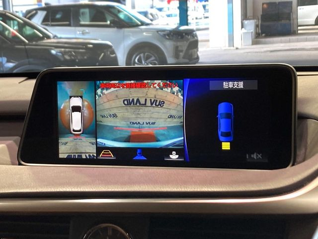 �y�p�m���~�b�N�r���[���j�^�[�z��p�̃J�����ɂ��A�ォ�猩���낵���悤�Ȏ��_��360�x�N���}�̎��͂��m�F���邱�Ƃ��ł��܂������p�������m�F���₷���A�����ꏊ�ł̐؂�Ԃ��⒓�Ԃ��X���[�Y�ɍs���܂��B