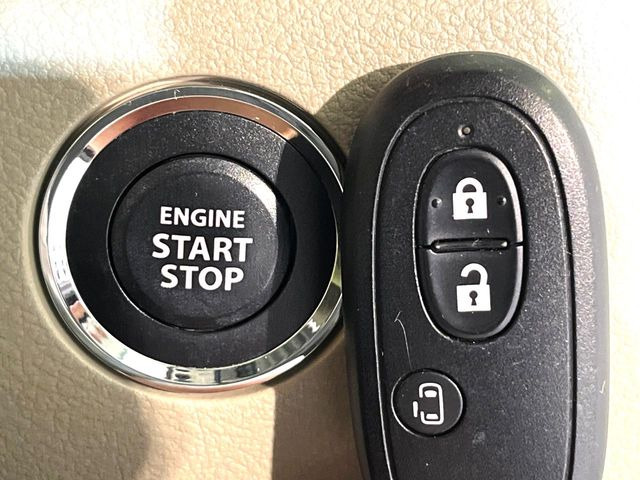 �y�L�[���X�X�^�[�g�V�X�e���z�J�o����|�P�b�g�ɓ��ꂽ�܂܂ł��h�A�̎{���E�������\�ȃX�}�[�g�L�[�𑕔��B�G���W���̃I���E�I�t�����J�M�����o���K�v����������Ƃ��Ă��֗��ł���