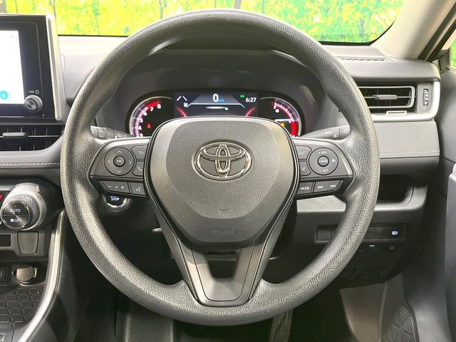 ステアリングも使用感が少なく、きれいな状態となっております♪