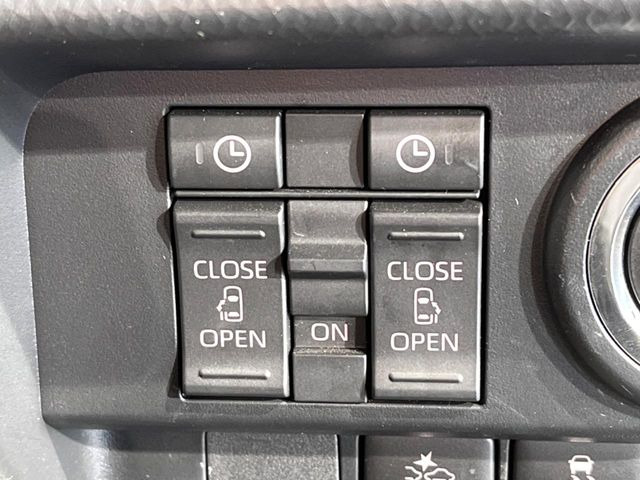 �y�����p���[�X���C�h�h�A�z�X�}�[�g�L�[��^�]�Ȃ̃X�C�b�`�Ō�ȗ����X���C�h�h�A�̊J���\���d��������͂����ăh�A���J����K�v�������A�����Ȃ��q�l�ł��ȒP�ɊJ���߂ł����K�ł���