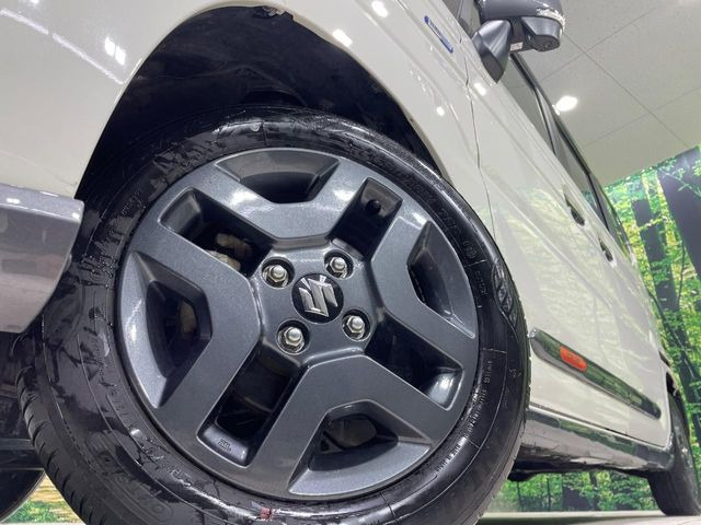 �y����14�C���`�A���~�z�C�[���z�O�ςɃ}�b�`���������A���~�z�C�[���𑕒����Ă���܂��B�e��ЊO�A���~�z�C�[����A�X�^�b�h���X�^�C�����戵�����Ă���܂��B���񂲑��k����������