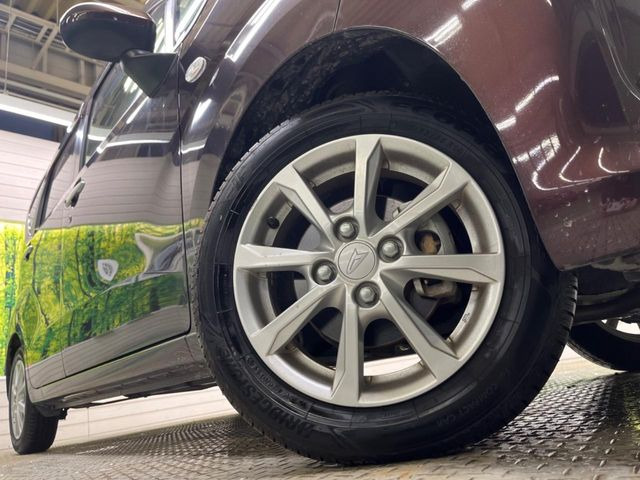 �y����14�C���`�A���~�z�C�[���z�O�ςɃ}�b�`���������A���~�z�C�[���𑕒����Ă���܂��B�e��ЊO�A���~�z�C�[����A�X�^�b�h���X�^�C�����戵�����Ă���܂��B���񂲑��k����������