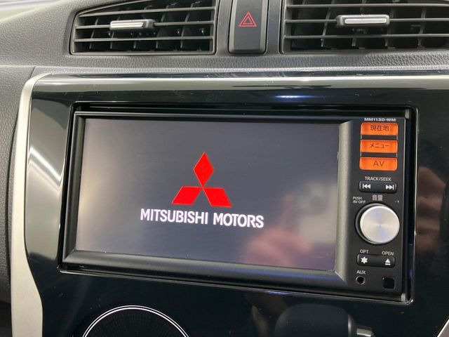 �y�����i�r�z�l�C�̏����i�r�𑕔����Ă���܂��B�i�r�̎g���₷���͂������A�I�[�f�B�I�@�\���[��!�L�����v�◷�s�͂������A�ʋ΂┃�����ȂǕ��i�̃h���C�u���y�����Ȃ�͂���