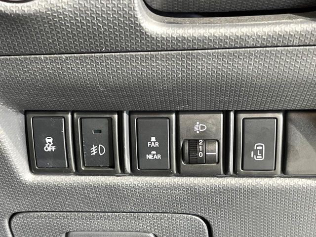 �y�p���[�X���C�h�h�A�z�X�}�[�g�L�[��^�]�Ȃ̃X�C�b�`�ŃX���C�h�h�A�̊J���\���d��������͂����ăh�A���J����K�v�������A���������q�l�ł��A�d���ו��������Ă��鎞�����N�ɊJ���߂ł��܂���