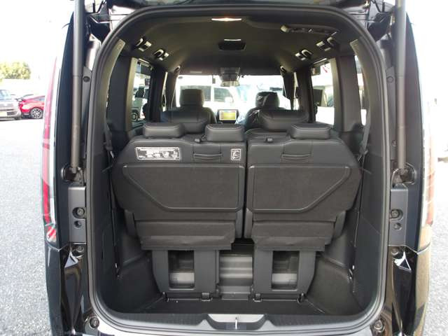 �y�������畁�ʎԁASUV�ȂǁA�o���G�e�B�[�L���Ɏ�葵���Ă���܂�!