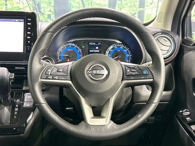 �y�����v�����X�e�A�����O�z�㎿�Ȋv���g�p���邱�ƂŁA��ɂ����������݂ƂĂ��^�]���₷���n���h���ł���