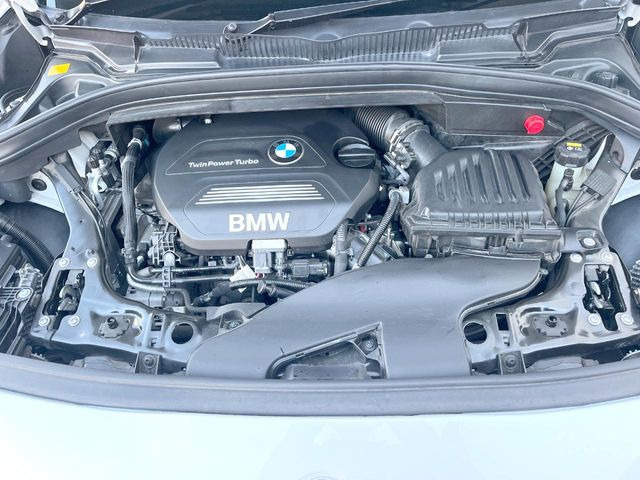 �����X�ł́A�e���[�J�[�̐�p�f�f�e�X�^�[�𓱓��B���Ǝ��i�����e�N�j�J���X�^�b�t���풓���Ă���܂��̂ŁA������̍ۂɂ����S���Ă����p���������܂��B