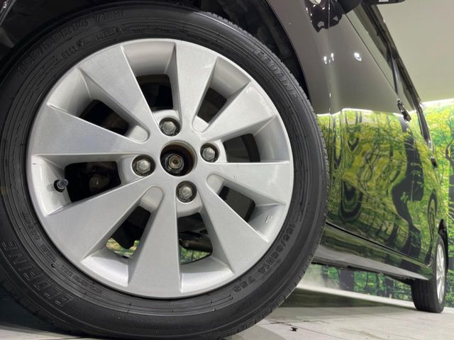 �y14�C���`�A���~�z�C�[���z�O�ςɃ}�b�`�����A���~�z�C�[���𑕒����Ă���܂��B�e��A���~�z�C�[����A�X�^�b�h���X�^�C�����戵�����Ă���܂��B���񂲑��k����������