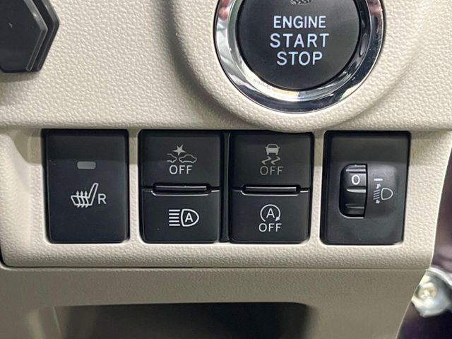 �y�X�}�[�g�A�V�X�g�z���s���ɑO���̎ԗ�����F�����A�Փ˂������Ȏ��͌x��ƃu���[�L�ŏՓˉ���Ɣ�Q�y�����A�V�X�g�B�����S�Ƀh���C�u�����y���݂��������܂��B