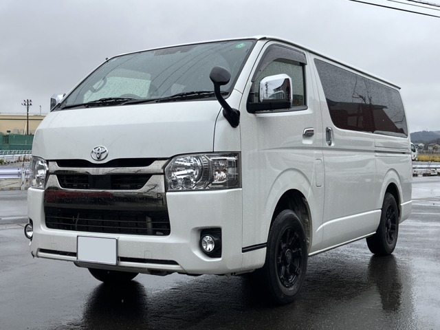 ハイエースバン