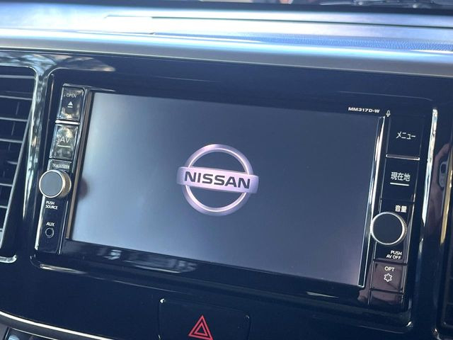 �y�����i�r�z�l�C�̏����i�r�𑕔����Ă���܂��B�i�r�̎g���₷���͂������A�I�[�f�B�I�@�\���[��!�L�����v�◷�s�͂������A�ʋ΂┃�����ȂǕ��i�̃h���C�u���y�����Ȃ�͂���