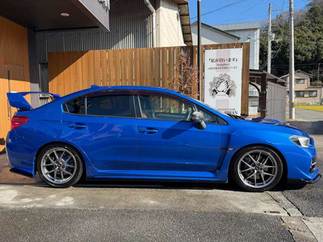 �T�C�h�X�J�[�g������