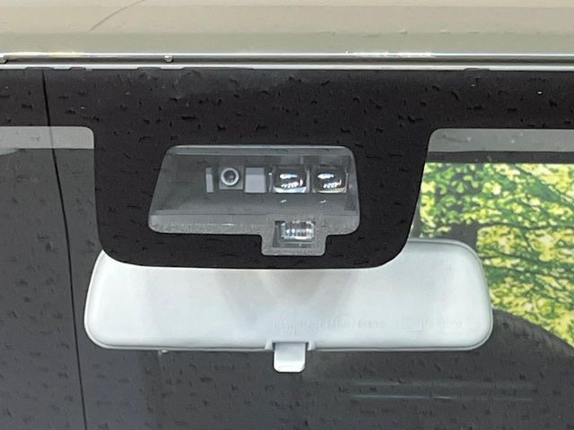 �y�X�Y�L �Z�[�t�e�B�T�|�[�g�z���s���ɑO���̎ԗ�����F�����A�Փ˂������Ȏ��͌x��ƃu���[�L�ŏՓˉ���Ɣ�Q�y�����A�V�X�g�B�����S�Ƀh���C�u�����y���݂��������܂��B