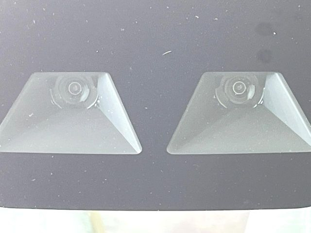 �y�X�}�[�g�A�V�X�g�z���s���ɑO���̎ԗ�����F�����A�Փ˂������Ȏ��͌x��ƃu���[�L�ŏՓˉ���Ɣ�Q�y�����A�V�X�g�B�����S�Ƀh���C�u�����y���݂��������܂��B