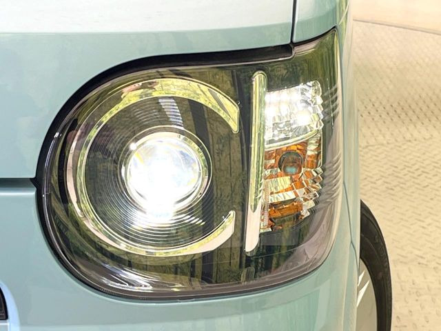 �yLED�w�b�h���C�g�z���V����ԑ��s�����ǍD�Ȏ��E���m�ۂ����S���ĉ^�]�ł��鍂�P�xLED�w�b�h���C�g�𑕔�!�_�����x�������A����d�͂��}�����Ă��܂��B