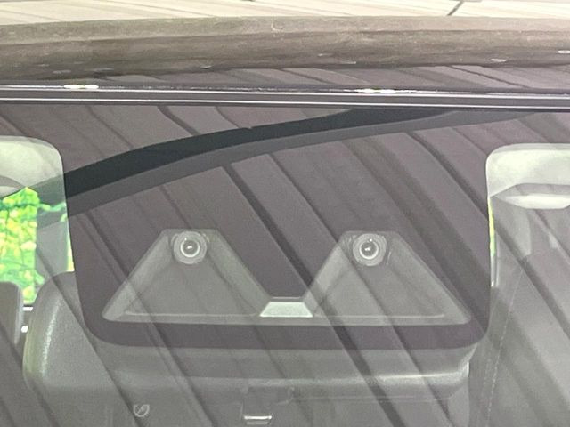 �y�X�}�[�g�A�V�X�g�z���s���ɑO���̎ԗ�����F�����A�Փ˂������Ȏ��͌x��ƃu���[�L�ŏՓˉ���Ɣ�Q�y�����A�V�X�g�B�����S�Ƀh���C�u�����y���݂��������܂��B