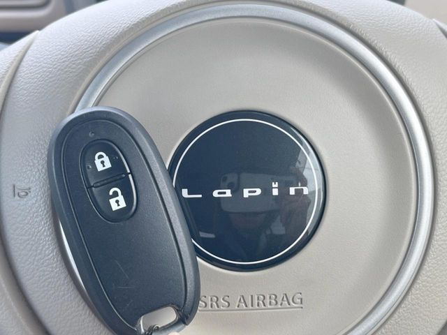 �y�L�[���X�X�^�[�g�V�X�e���z�J�o����|�P�b�g�ɓ��ꂽ�܂܂ł��h�A�̎{���E�������\�ȃX�}�[�g�L�[�𑕔��B�G���W���̃I���E�I�t�����J�M�����o���K�v����������Ƃ��Ă��֗��ł���