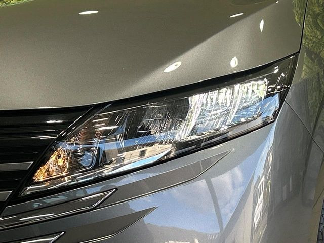 �yLED�w�b�h���C�g�z���V����ԑ��s�����ǍD�Ȏ��E���m�ۂ����S���ĉ^�]�ł��鍂�P�xLED�w�b�h���C�g�𑕔�!�_�����x�������A����d�͂��}�����Ă��܂��B