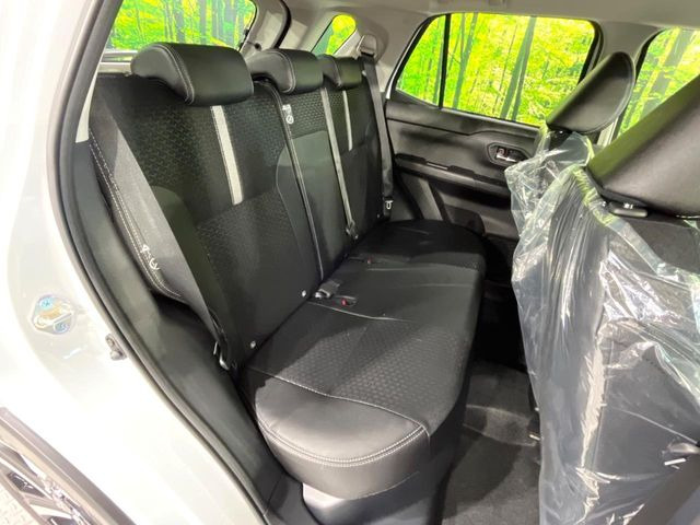 ���i���ȃI���W�i���t���A�}�b�g���I�v�V�����ɂĂ��p�ӂ��Ă���܂��B���D���ȃf�U�C����J���[�����Ԃɍ��킹�đI��ł����������Ƃ��ł��܂���