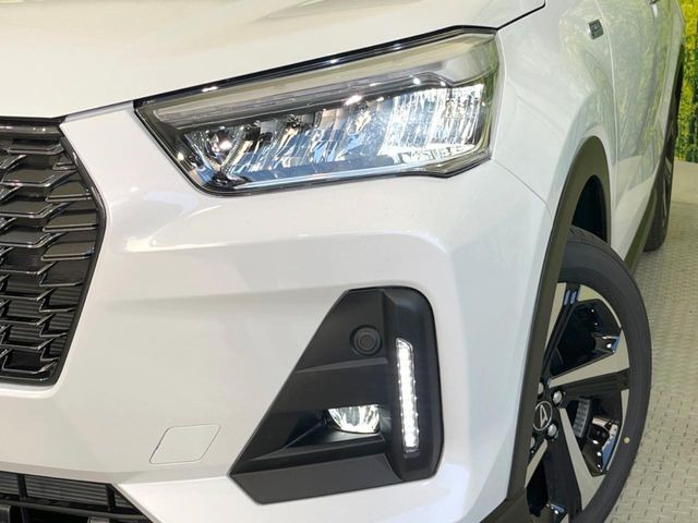 �yLED�w�b�h���C�g�z���V����ԑ��s�����ǍD�Ȏ��E���m�ۂ����S���ĉ^�]�ł��鍂�P�xLED�w�b�h���C�g�𑕔�!�_�����x�������A����d�͂��}�����Ă��܂��B