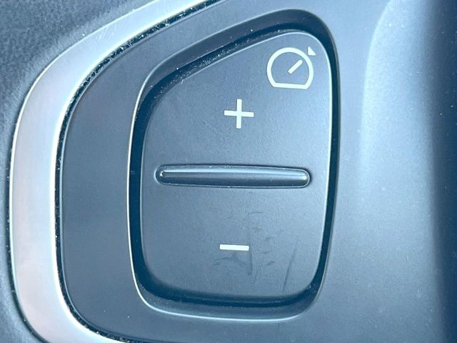 ���I�[�g�N���[�Y�R���g���[��:�������H�⎩���Ԑ�p���H���ɂāA�葬���q���\�ƂȂ�֗��ȋ@�\�ł��B�������ړ��̍ۂł����ɂ����֗��ɂ��g�����������܂���