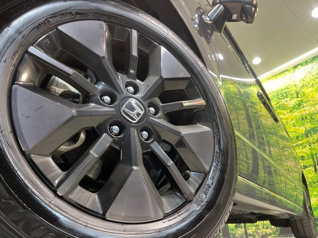 �y16�C���`�A���~�z�C�[���z�O�ςɃ}�b�`�����A���~�z�C�[���𑕒����Ă���܂��B�e��A���~�z�C�[����A�X�^�b�h���X�^�C�����戵�����Ă���܂��B���񂲑��k����������