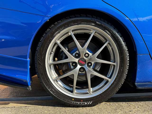 STI����BBS�z�C�[��(�O��245/40R18)