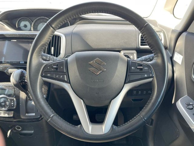 �y�����v�����X�e�A�����O�z�㎿�Ȋv���g�p���邱�ƂŁA��ɂ����������݂ƂĂ��^�]���₷���n���h���ł���