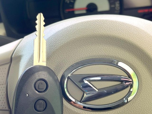 �y�L�[���X�z�������ꂽ�ꏊ����ł��{�^����Ńh�A�̊J���E�{�����ł���̂łƂ��Ă��֗�!�h�A�̌�������ɏ������邱�Ƃ�����܂����