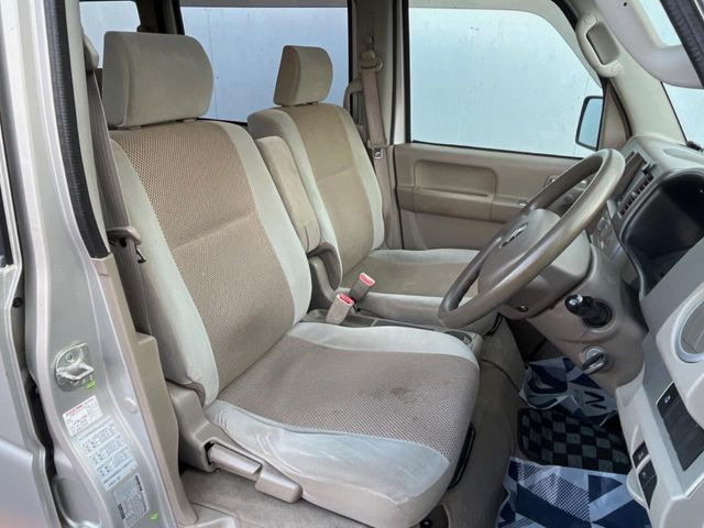 �^�]�ȃV�[�g���͎g�p�������Ȃ��A�ǍD�ȏ�ԂƂȂ��Ă��܂��B���J�Ɏg���Ă������Ƃ��悭�킩��܂��ˁB