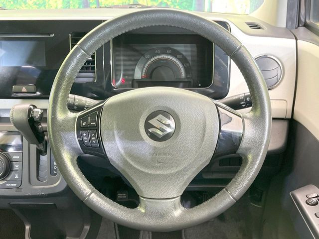 �y�����v�����X�e�A�����O�z�㎿�Ȋv���g�p���邱�ƂŁA��ɂ����������݂ƂĂ��^�]���₷���n���h���ł���