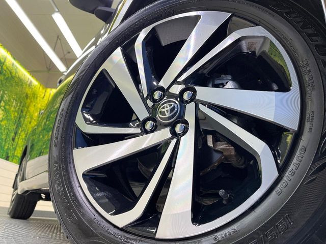 �y����17�C���`�A���~�z�C�[���z�O�ςɃ}�b�`���������A���~�z�C�[���𑕒����Ă���܂��B�e��ЊO�A���~�z�C�[����A�X�^�b�h���X�^�C�����戵�����Ă���܂��B���񂲑��k����������